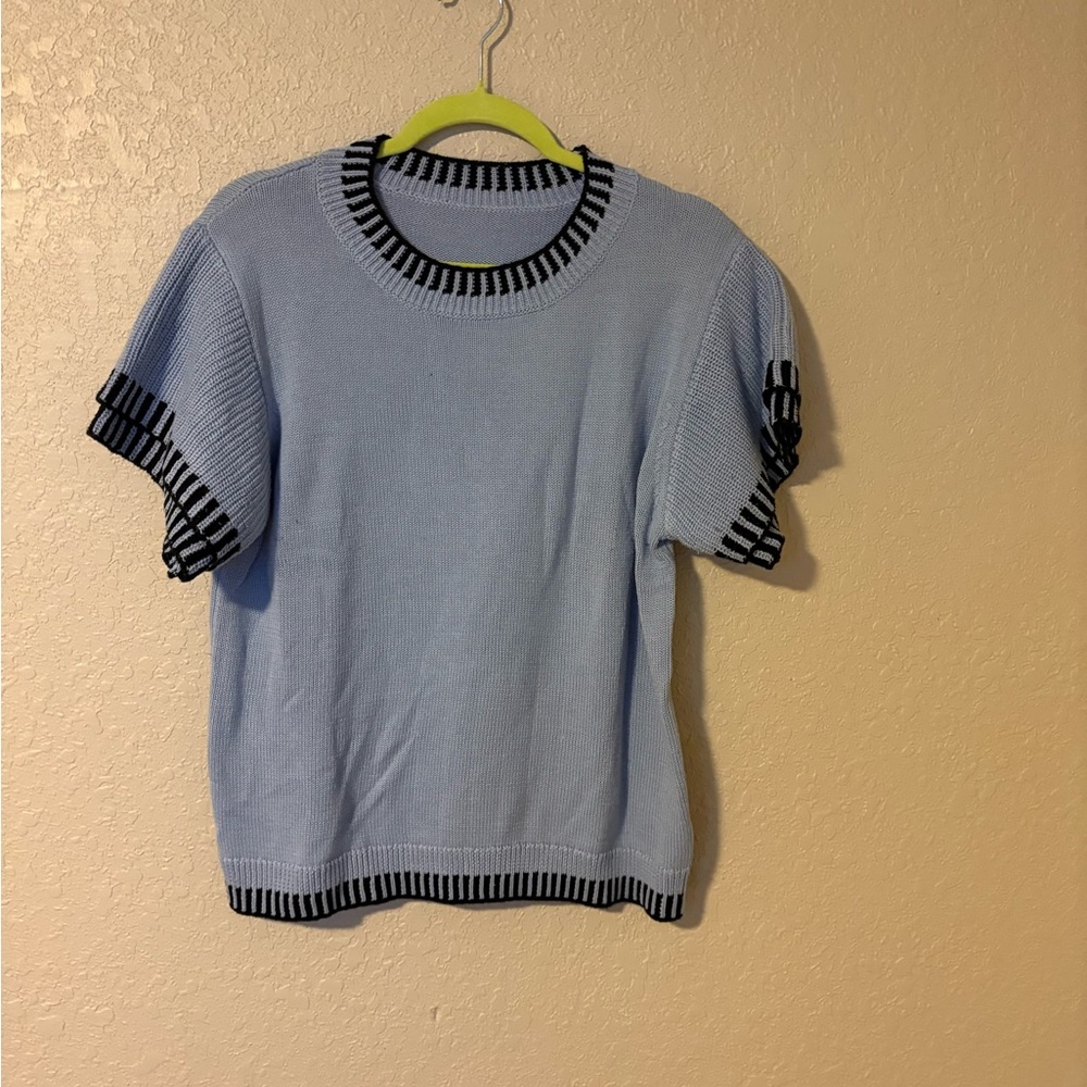 Source Unknown Light Blue and Black Sweater